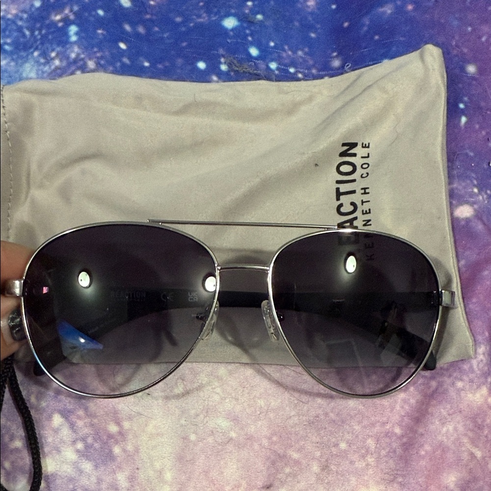 Kenneth Cole Reaction Gray Aviator Sunglasses